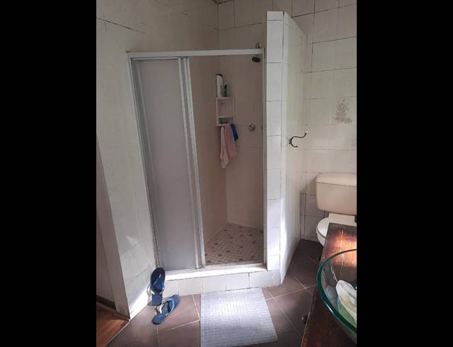 4 BEDROOM FREESTANDING FOR SALE IN CLARENDON